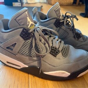 Air Jordan 4 Retro Cool Grey 2019 size 10.5 pre-owned basketball sneakers